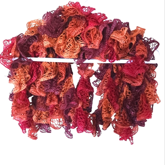 Handmade Ruffled Scarf. Orange, red and brown - Picture 2 of 6